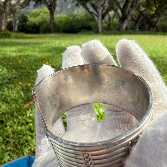 Vintage Gucci Cuff Bracelet 925 Sterling Made in Italy Authentic 56 grams - Picture 7 of 10